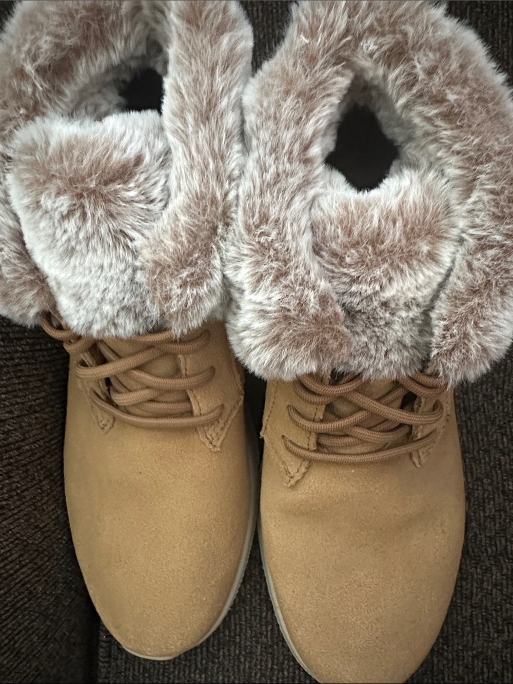 Skechers Tan Faux-Fur Cuff Lace-Up Winter Boots